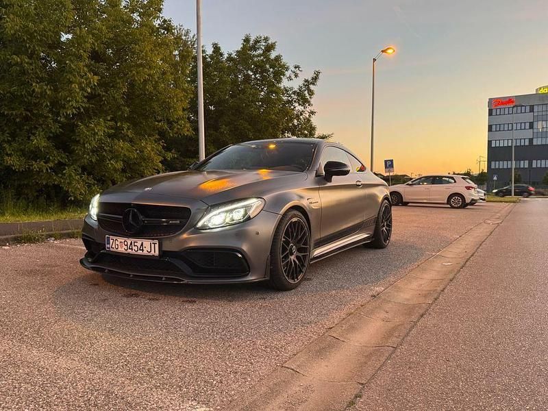 Grau Gebraucht 2016 Mercedes C63S AMG AMG | 61.500 € (Teuer) - Bild 1/4