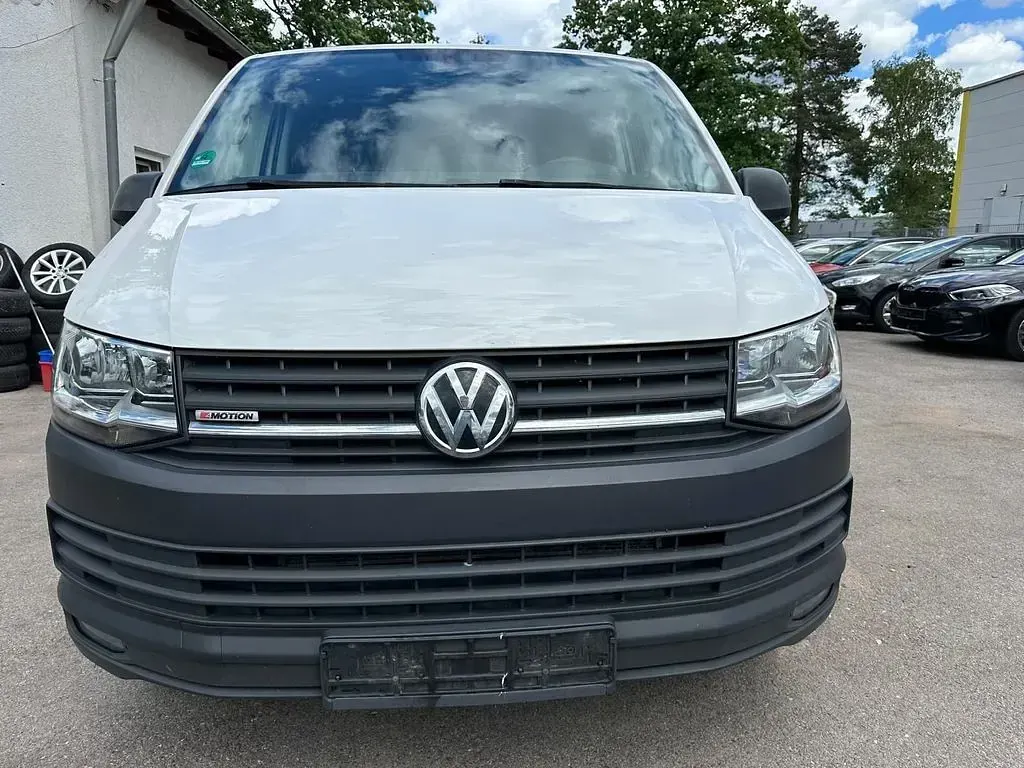 Gebraucht VW Transporter 150 PS (110 kW) 2019 Weiß Van