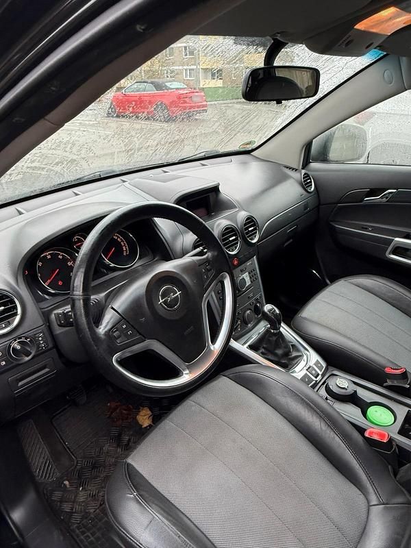 Gebraucht Opel Antara 163 PS (119 kW) 2011 Schwarz SUV