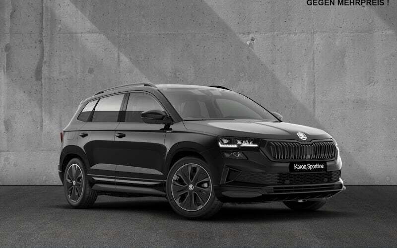 Schwarz Neu 2025 Skoda Karoq SportLine SUV | 36.990 € (Fairer Preis) - Bild 1/4