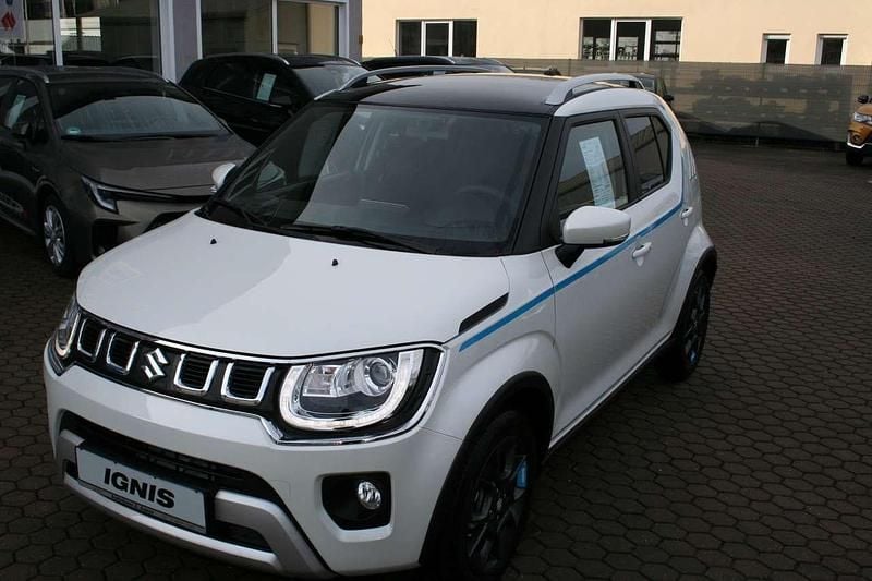 Pure white mit schwarzem dach Gebraucht 2024 Suzuki Ignis Comfort+ Kleinwagen | 19.500 € (Fairer Preis) - Bild 1/4