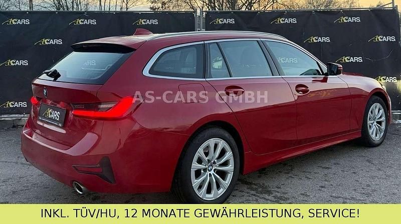 Gebraucht BMW 320 Sport Line 190 PS (139 kW) 2021 Rot Kombi