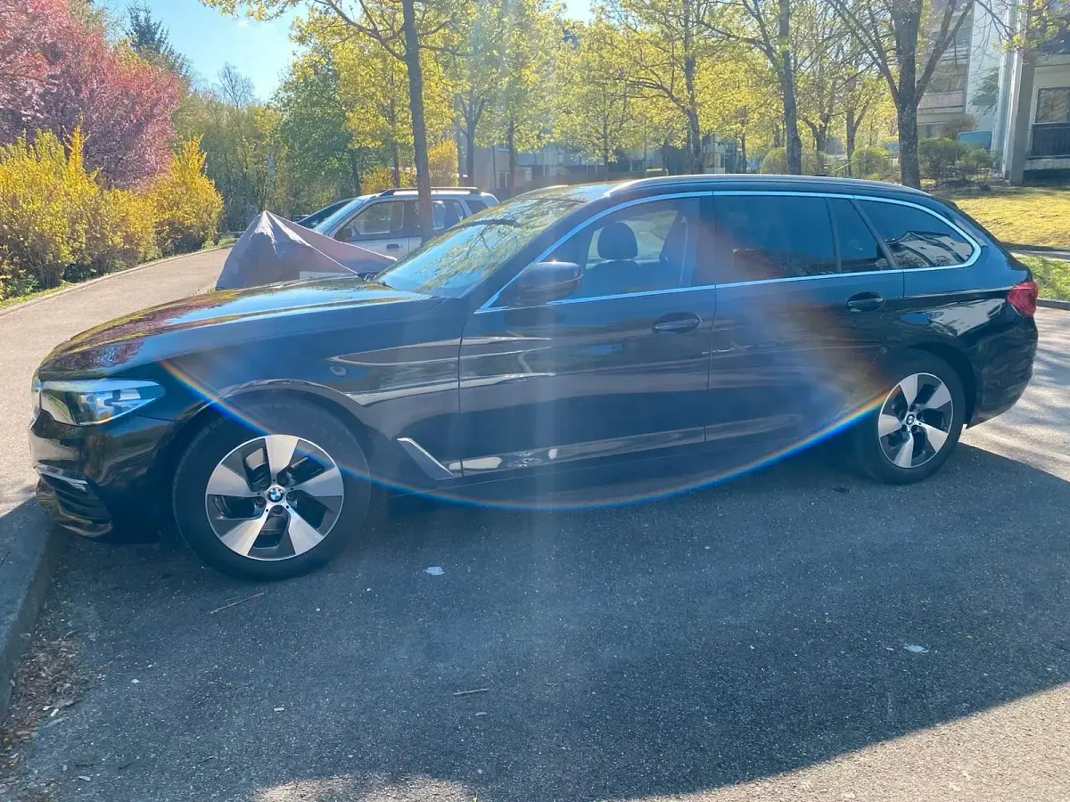 Gebraucht BMW 520 Shadowline 190 PS (139 kW) 2020 Schwarz Kombi