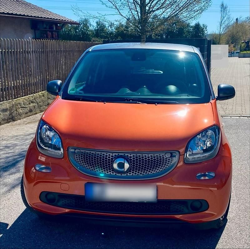 Gebraucht Smart ForFour Passion 90 PS (66 kW) 2017 Orange Kleinwagen