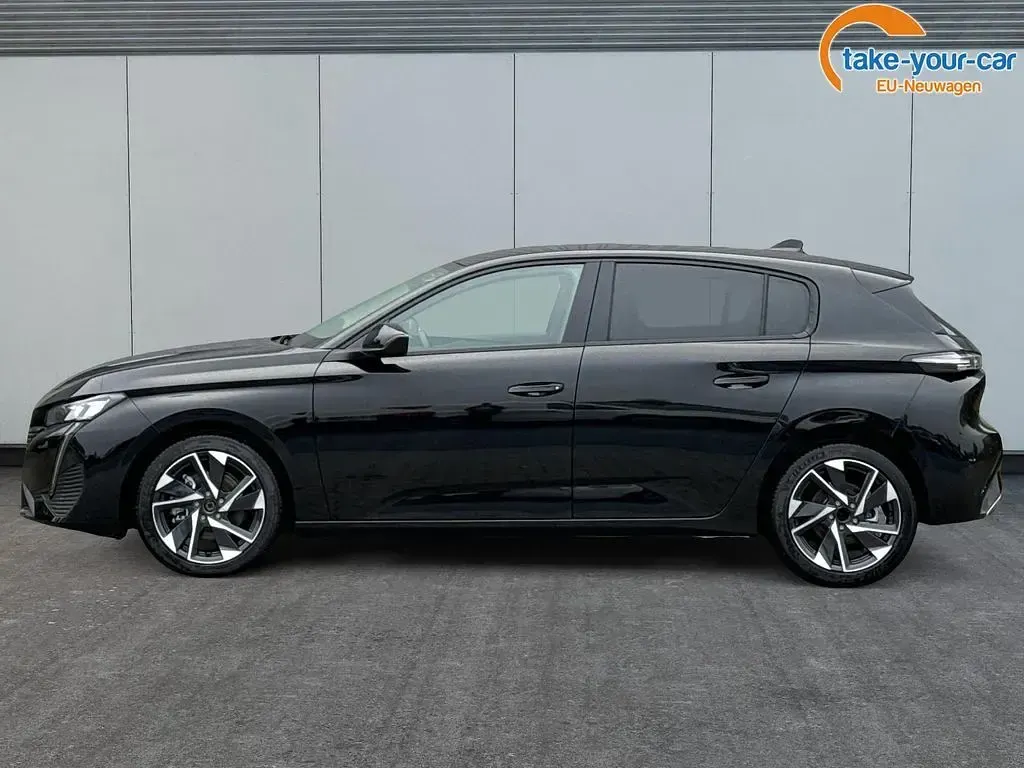 Neu Peugeot 308 Allure 131 PS (96 kW) 2025 (perla nera schwarz me.../schwarz) Limousine