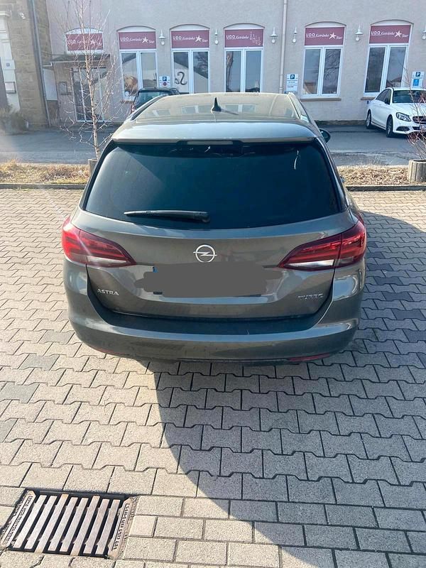 Gebraucht Opel Astra 137 PS (100 kW) 2017 Grau Kombi