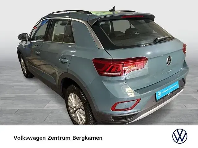 Gebraucht VW T-Roc Life 150 PS (110 kW) 2025 Blau SUV