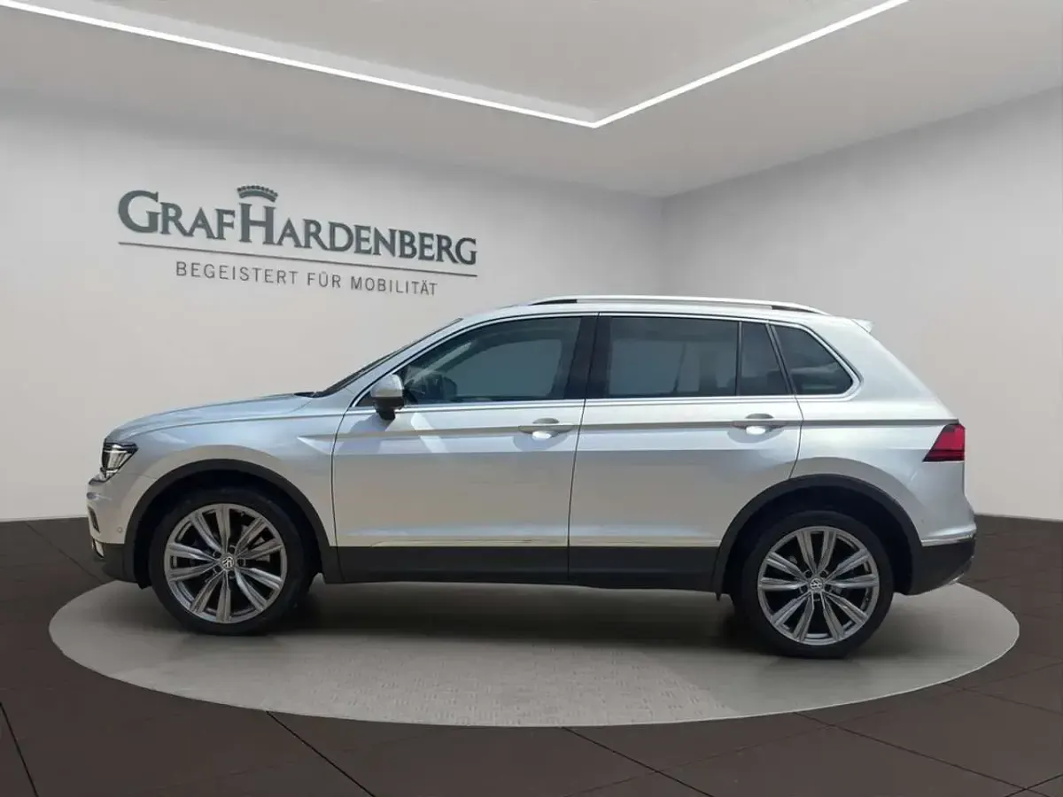 Gebraucht VW Tiguan Highline 239 PS (175 kW) 2019 Silber SUV