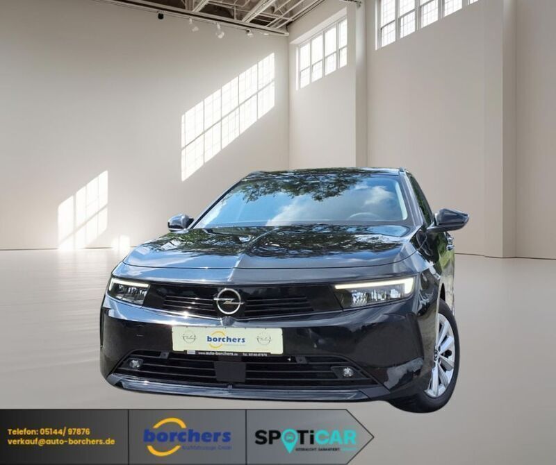 Karbon schwarz metallic Gebraucht 2024 Opel Astra Enjoy Kombi | 21.900 € (Guter Preis) - Bild 1/4
