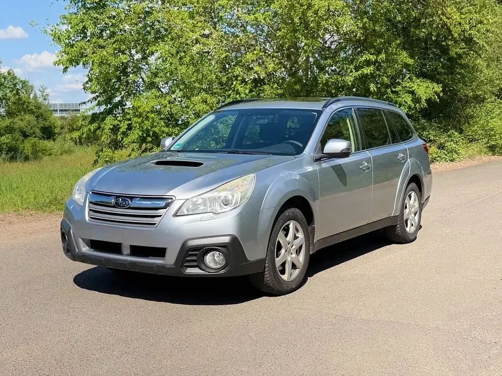 Gebraucht Subaru Outback 150 PS (110 kW) 2014 Silber Kombi
