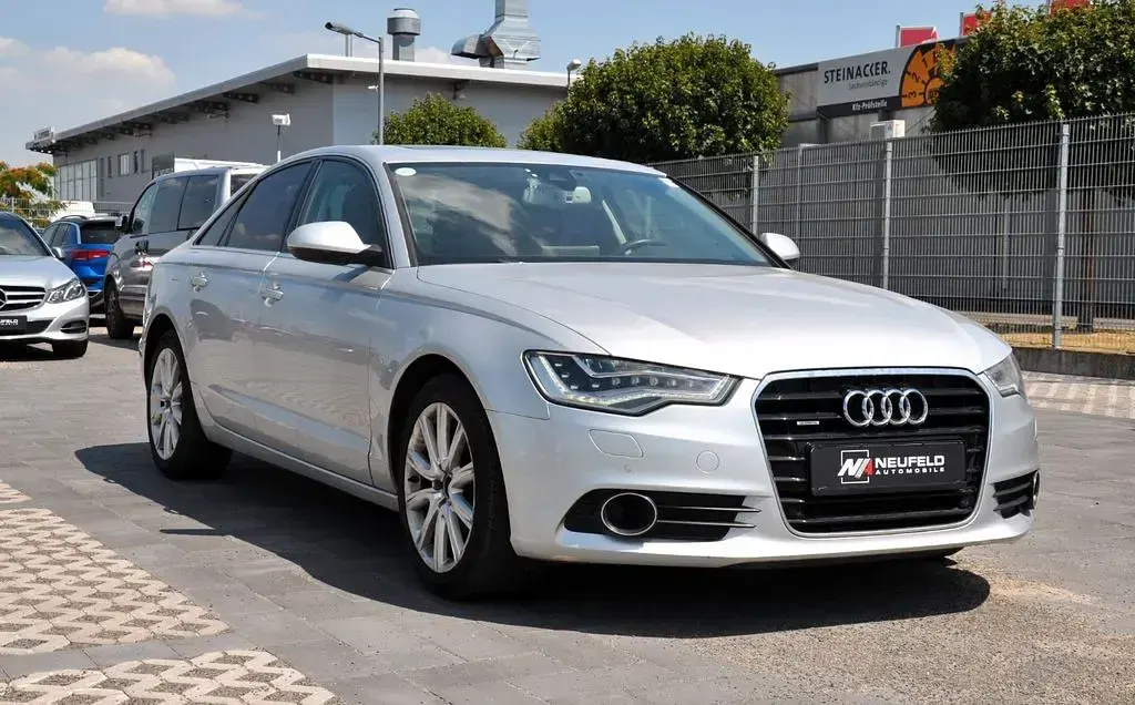 Gebraucht Audi A6 Ambiente 245 PS (180 kW) 2013 Silber Limousine