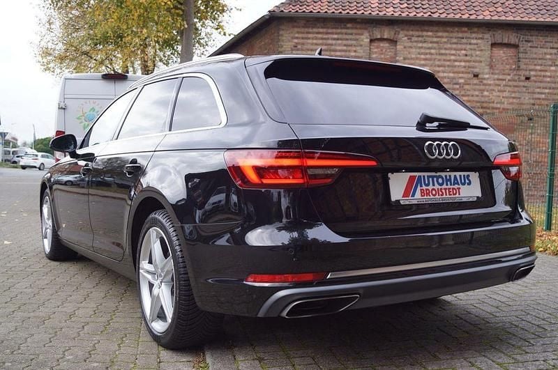 Gebraucht Audi A4 Sport 150 PS (110 kW) 2019 Schwarz Kombi