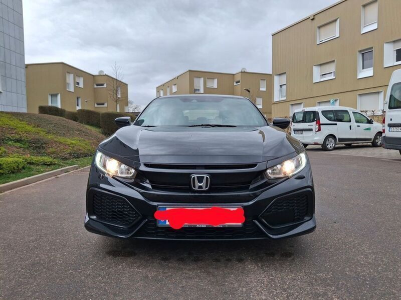 Schwarz Gebraucht 2017 Honda Civic Comfort Limousine | 11.600 € (Fairer Preis) - Bild 1/4