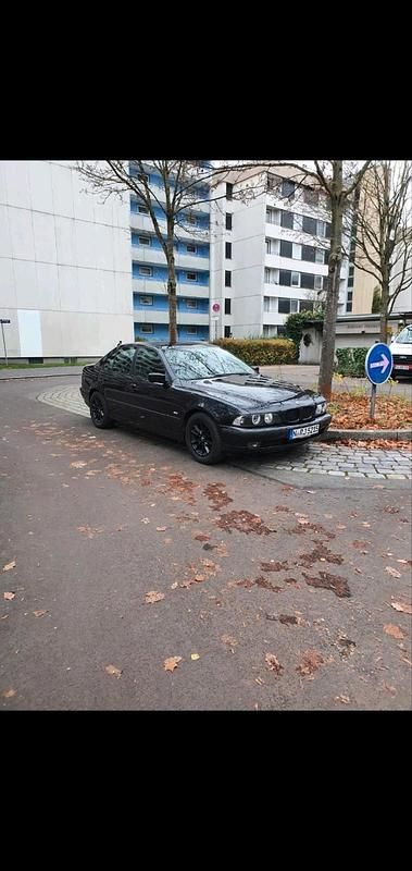 Schwarz Gebraucht 1998 BMW 520 Limousine | 2.500 € (Guter Preis) - Bild 1/4