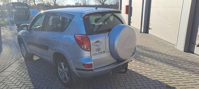Gebraucht Toyota RAV4 Sol 177 PS (130 kW) 2006 Silber SUV