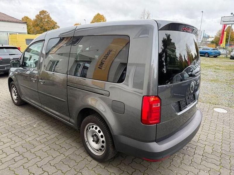 Gebraucht VW Caddy Maxi Trendline 102 PS (75 kW) 2019 Grau Van / Kleinbus