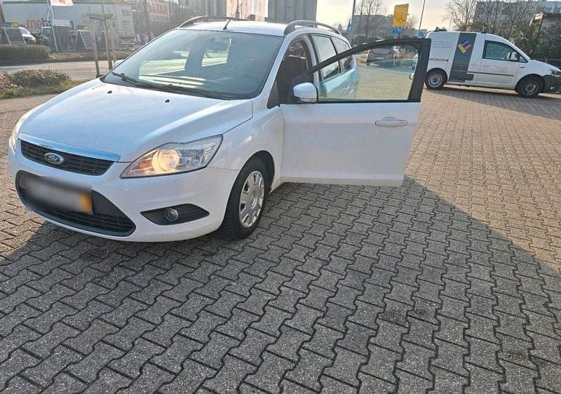 Second-hand Ford Focus 128 CP (94 kW) 2009 Alb Break