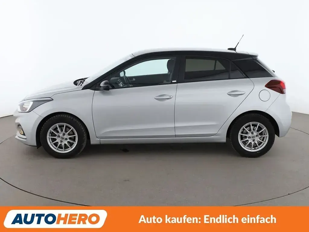 Gebraucht Hyundai i20 YES! 101 PS (74 kW) 2019 Grau Kleinwagen