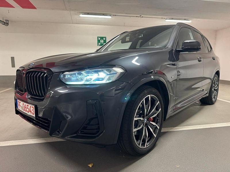 Grau Gebraucht 2022 BMW X3 M Sport SUV | 33.600 € (Etwas zu teuer) - Bild 1/4