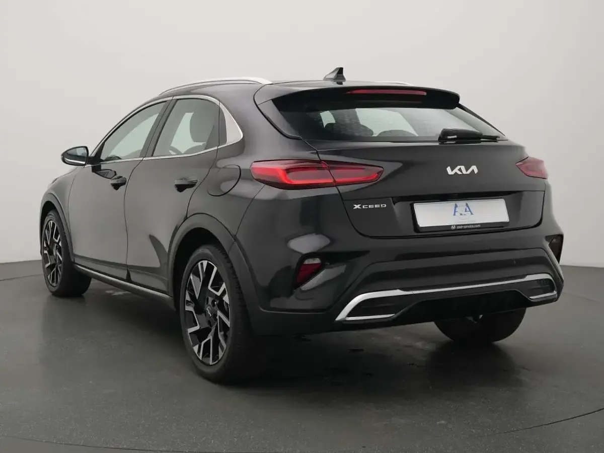 Gebraucht Kia XCeed Spirit 160 PS (117 kW) 2023 Schwarz SUV
