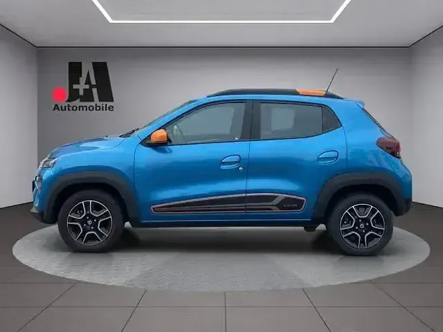 Używany Dacia Spring Comfort Plus 33 kW (45 KM) 2022 Niebieski Hatchback