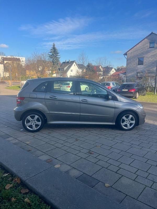 Gebraucht Mercedes B170 116 PS (85 kW) 2006 Grau Van / Kleinbus