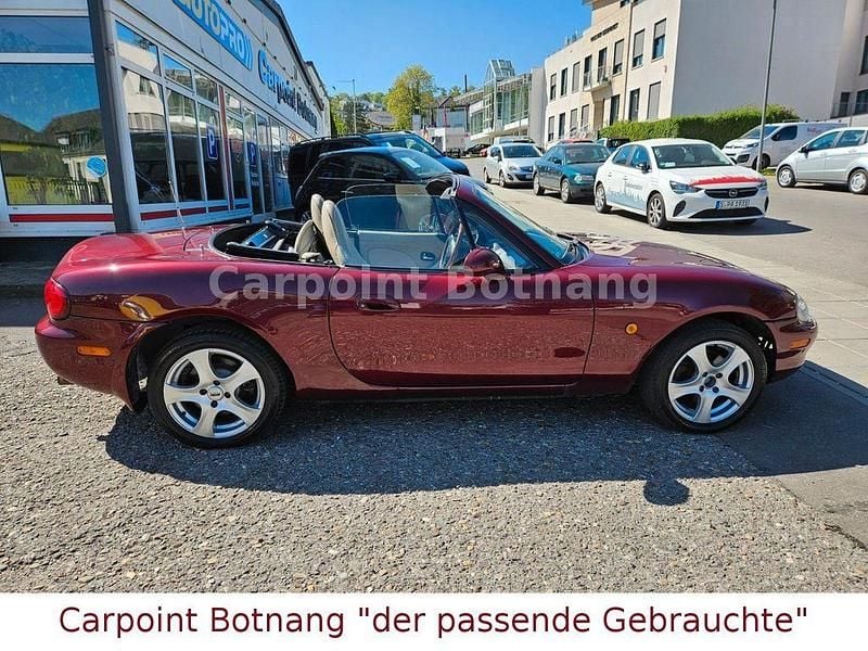 Second-hand Mazda MX5 145 CP (106 kW) 2003 Roșu Cabrio