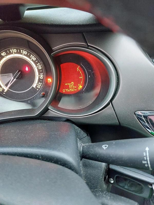 Gebraucht Citroën C3 82 PS (60 kW) 2014 Schwarz Kleinwagen