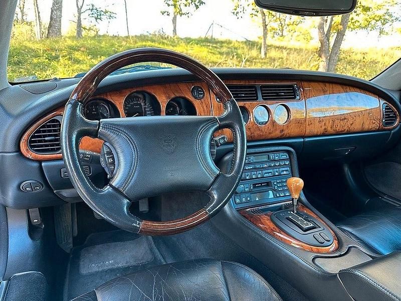 Gebraucht Jaguar XK8 284 PS (208 kW) 2000 Schwarz Coupé