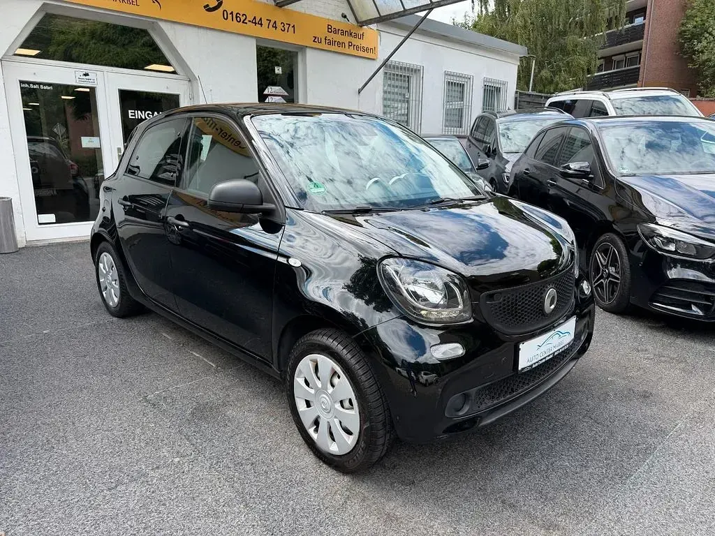 Gebraucht Smart ForFour 71 PS (52 kW) 2019 Schwarz Kleinwagen