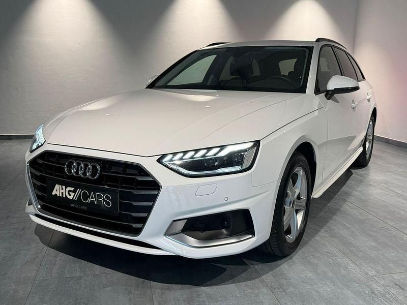 Gebraucht Audi A4 Advanced 163 PS (119 kW) 2022 Weiß Kombi