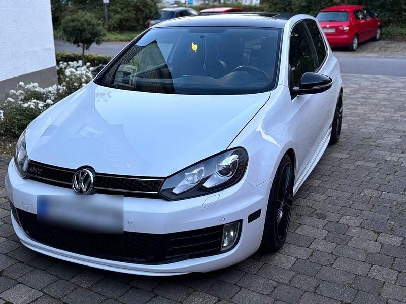 Weiß Gebraucht 2012 VW Golf GTI Limousine | 17.990 € - Bild 1/4