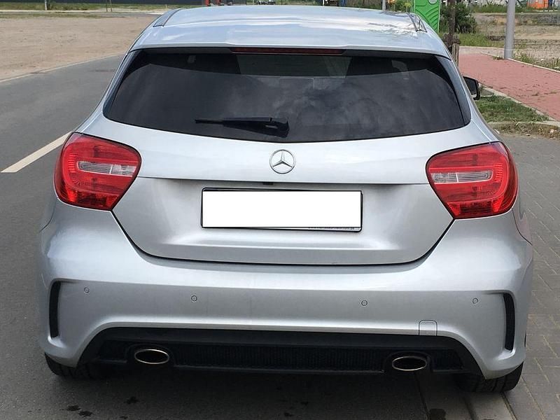 Gebraucht Mercedes A180 AMG 122 PS (89 kW) 2012 Silber Limousine