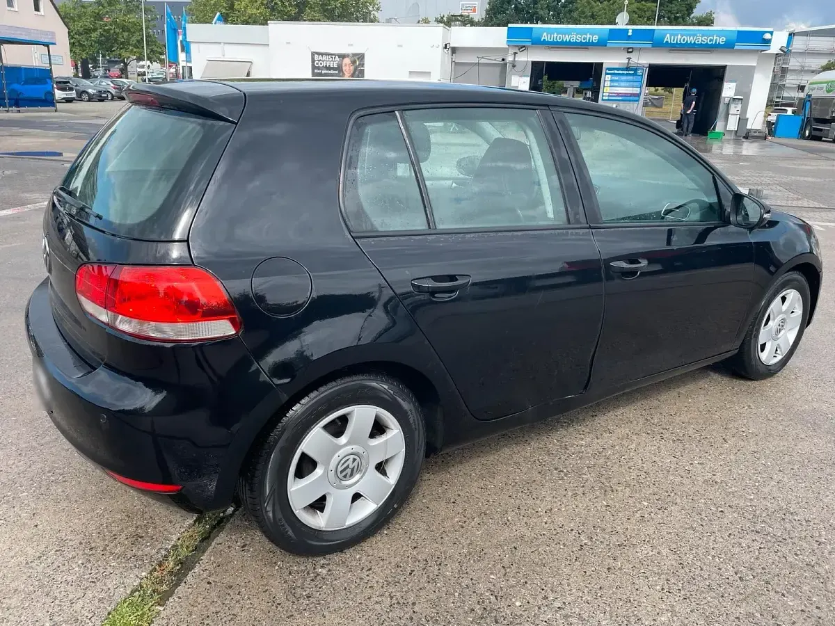 Gebraucht VW Golf VI 105 PS (77 kW) 2009 Schwarz Limousine