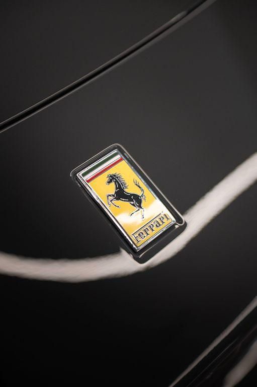 Neu Ferrari Roma 620 PS (456 kW) 2026 Grau Cabrio