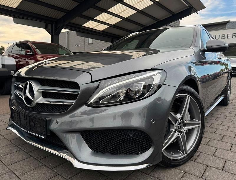 Grau Gebraucht 2018 Mercedes C220 AMG Limousine | 16.700 € (Fairer Preis) - Bild 1/4