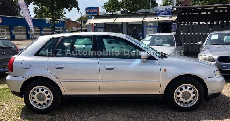 Second-hand Audi A3 101 CP (74 kW) 2000 Argintiu Hatchback