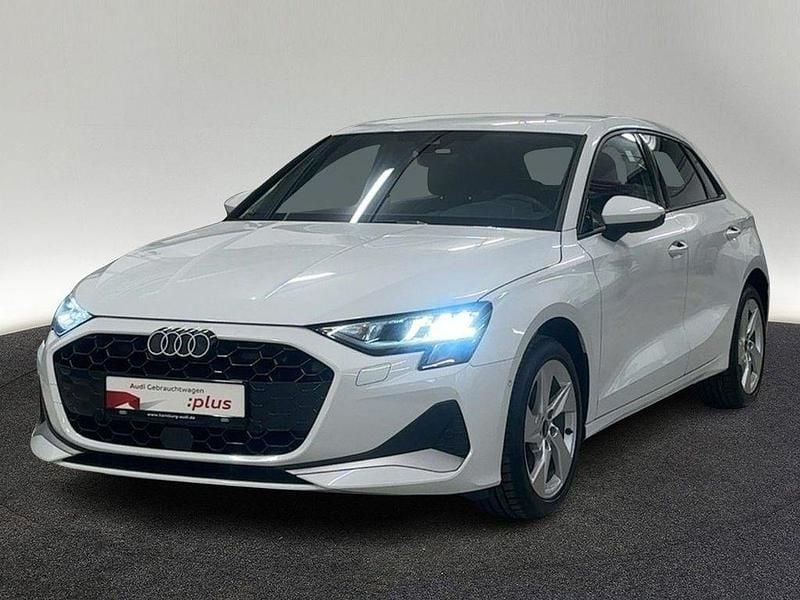 Second-hand Audi A3 Advanced 150 CP (110 kW) 2025 Alb Berlinǎ