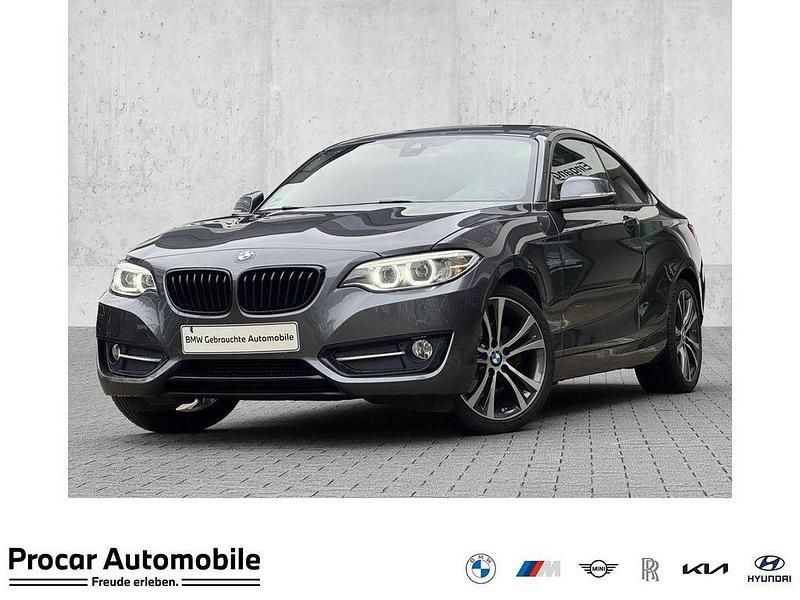 Grau Gebraucht 2016 BMW 220 Sport Line Coupé | 21.880 € (Etwas zu teuer) - Bild 1/4