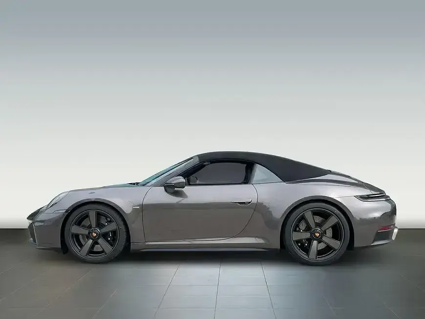 Neu Porsche 992 541 PS (397 kW) 2026 Braun
