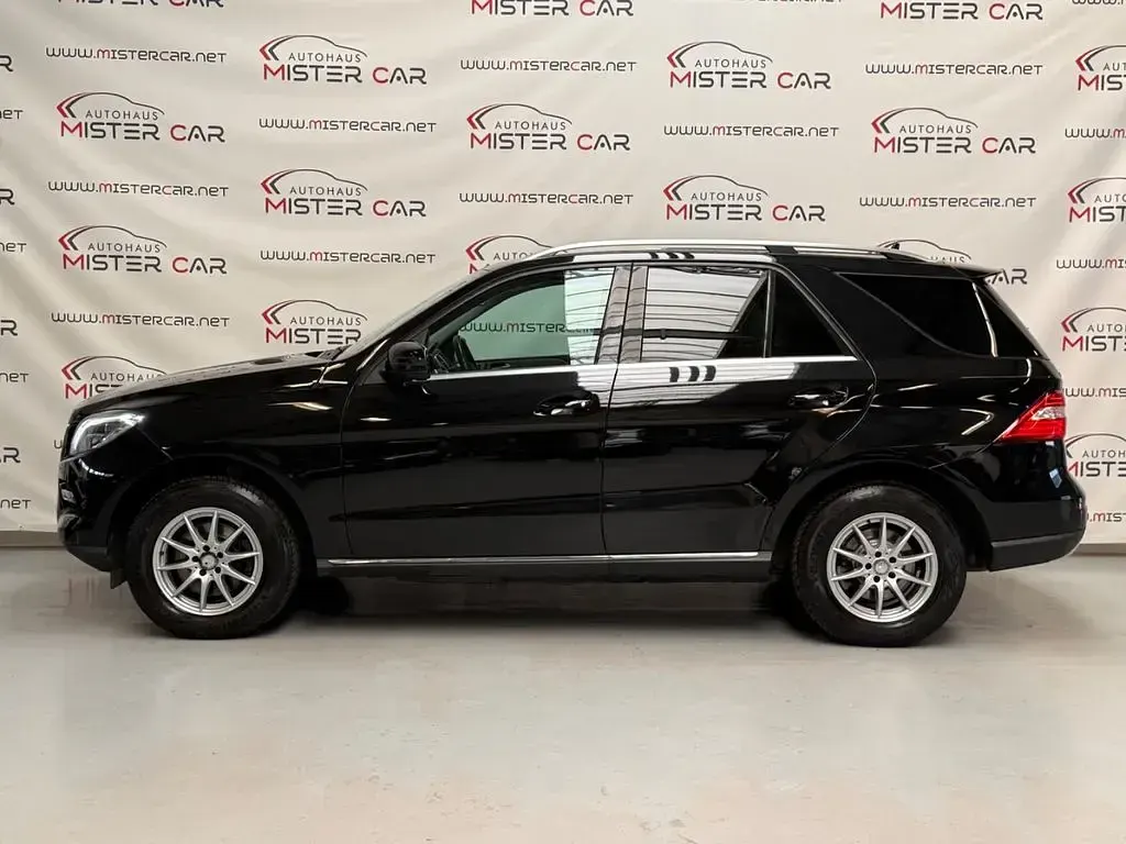 Gebraucht Mercedes ML350 258 PS (189 kW) 2012 Schwarz SUV