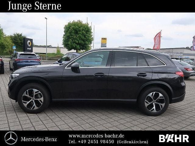 Gebraucht Mercedes GLC300e 333 PS (244 kW) 2024