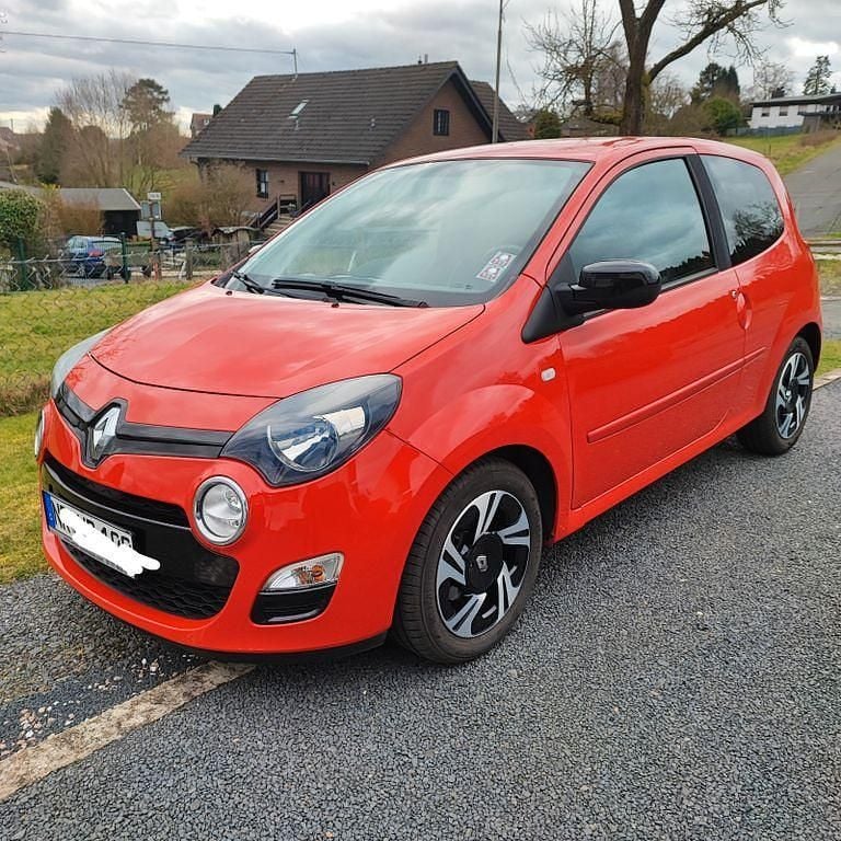 Gebraucht Renault Twingo Dynamique 75 PS (55 kW) 2013 Rot Kleinwagen
