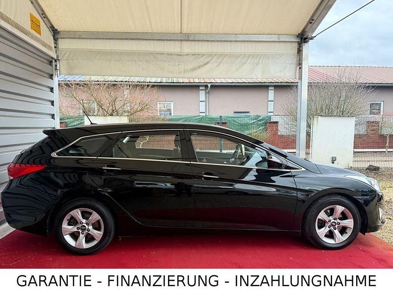 Gebraucht Hyundai i40 136 PS (100 kW) 2013 Schwarz Kombi
