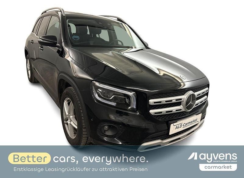 Lackierung: kosmosschwarz Gebraucht 2021 Mercedes GLB220 Style SUV | 31.980 € (Superpreis) - Bild 1/4