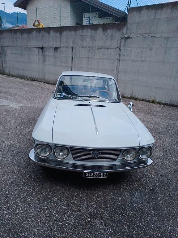 Weiß Gebraucht 1968 Lancia Fulvia Coupé | 24.000 € - Bild 1/4