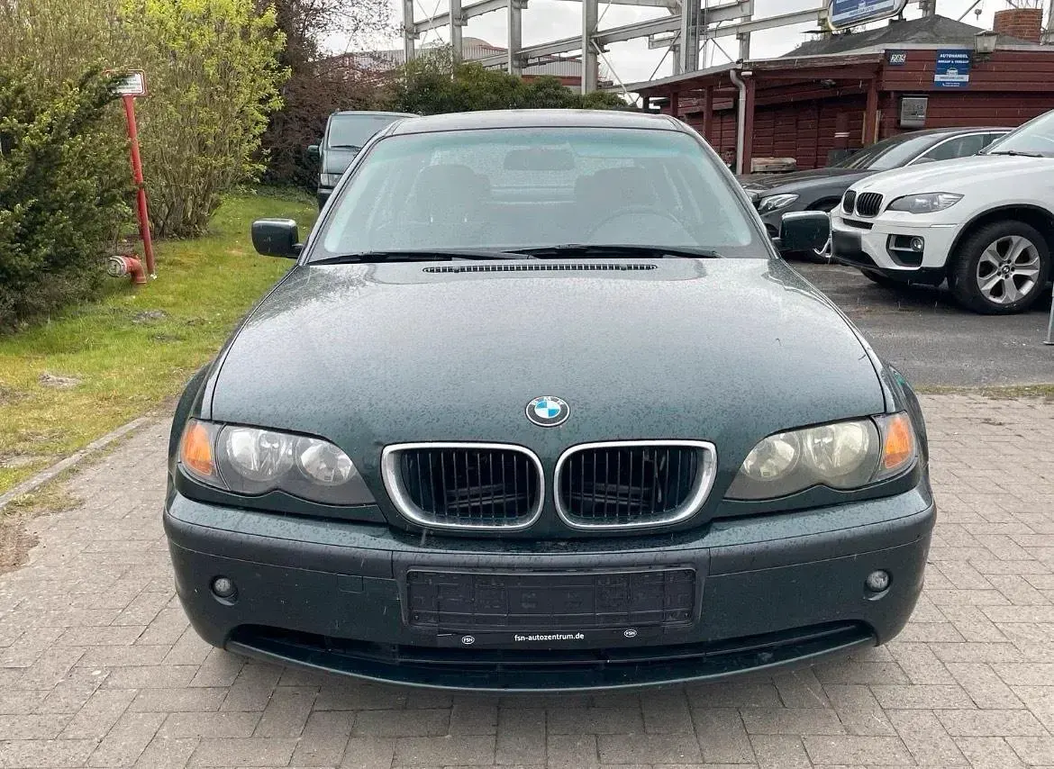 Gebraucht BMW 320 150 PS (110 kW) 2003 Limousine