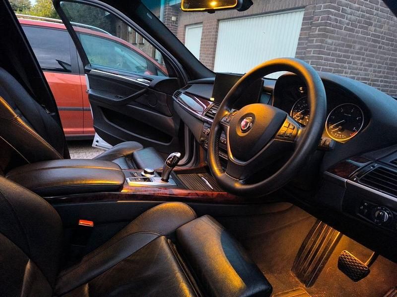 Silber Gebraucht 2007 BMW X5 SUV | 4.600 € - Bild 1/4