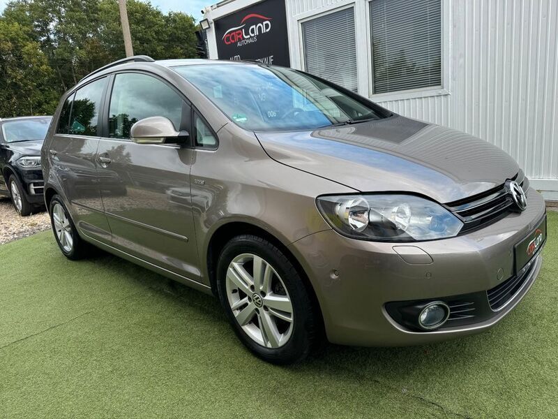 Braun Gebraucht 2014 VW Golf VII S Limousine | 8.990 € (Superpreis) - Bild 1/4