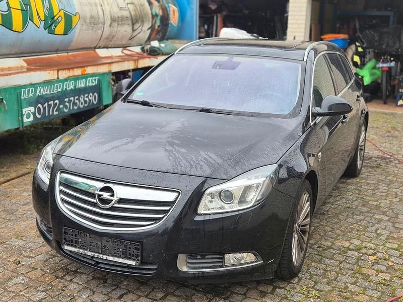 Schwarz Gebraucht 2013 Opel Insignia Innovation Kombi | 4.875 € (Guter Preis) - Bild 1/4
